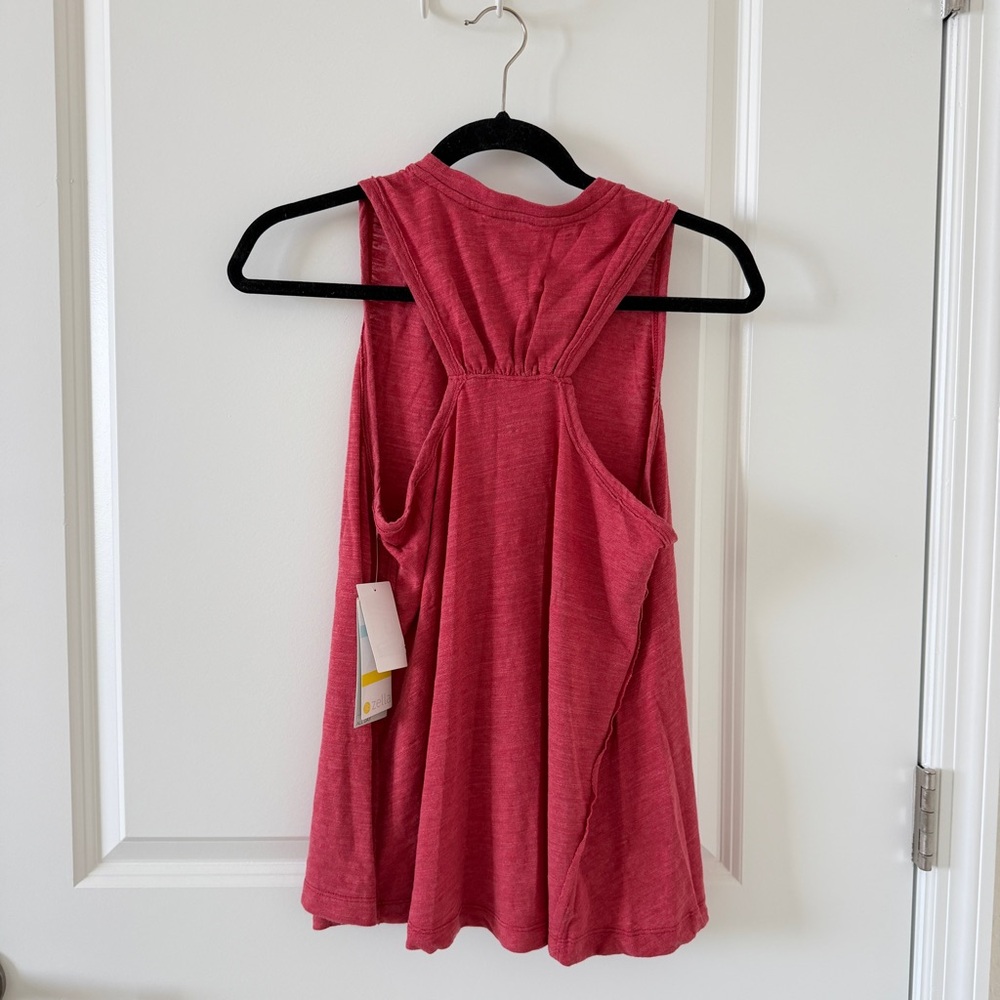 New! Zella Burgundy Red Twist Back Tank Top Size M NWT